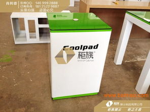 專業(yè)定制，湖南衡陽酷派方形開放式體驗(yàn)桌與手機(jī)展示柜工廠——您的品牌展示智慧之選